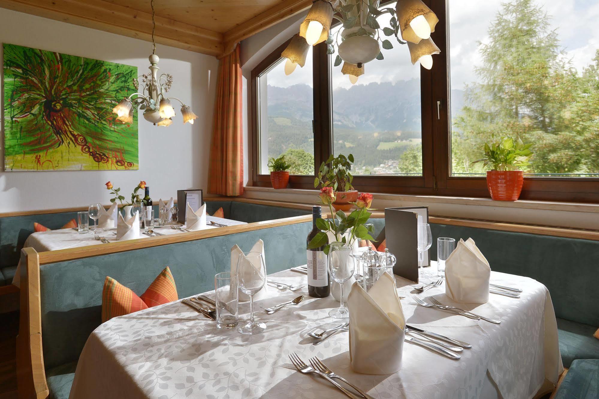 Familienhotel Christoph المو المظهر الخارجي الصورة
