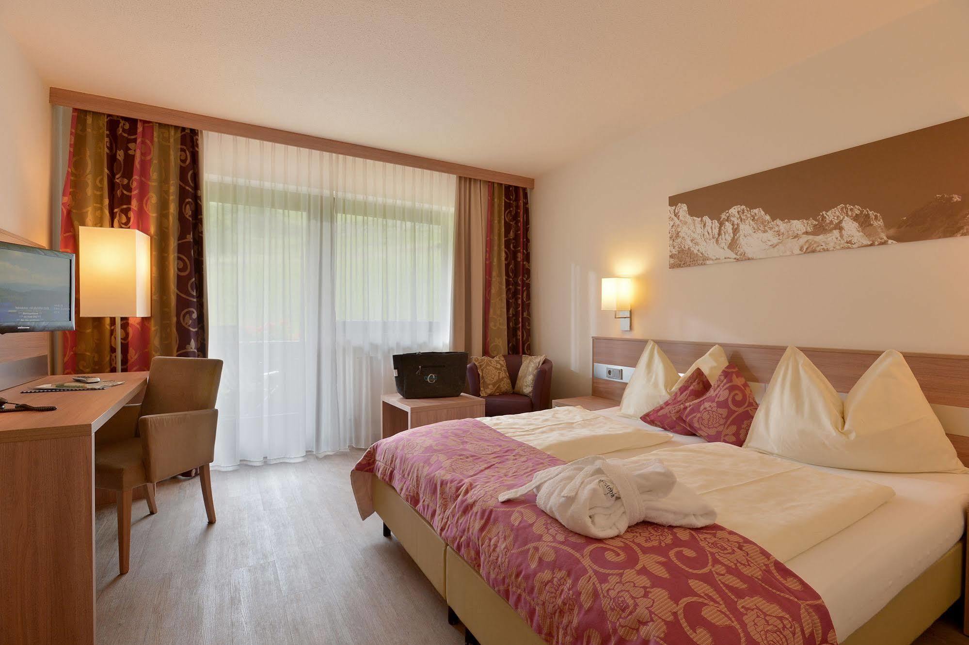 Familienhotel Christoph المو المظهر الخارجي الصورة