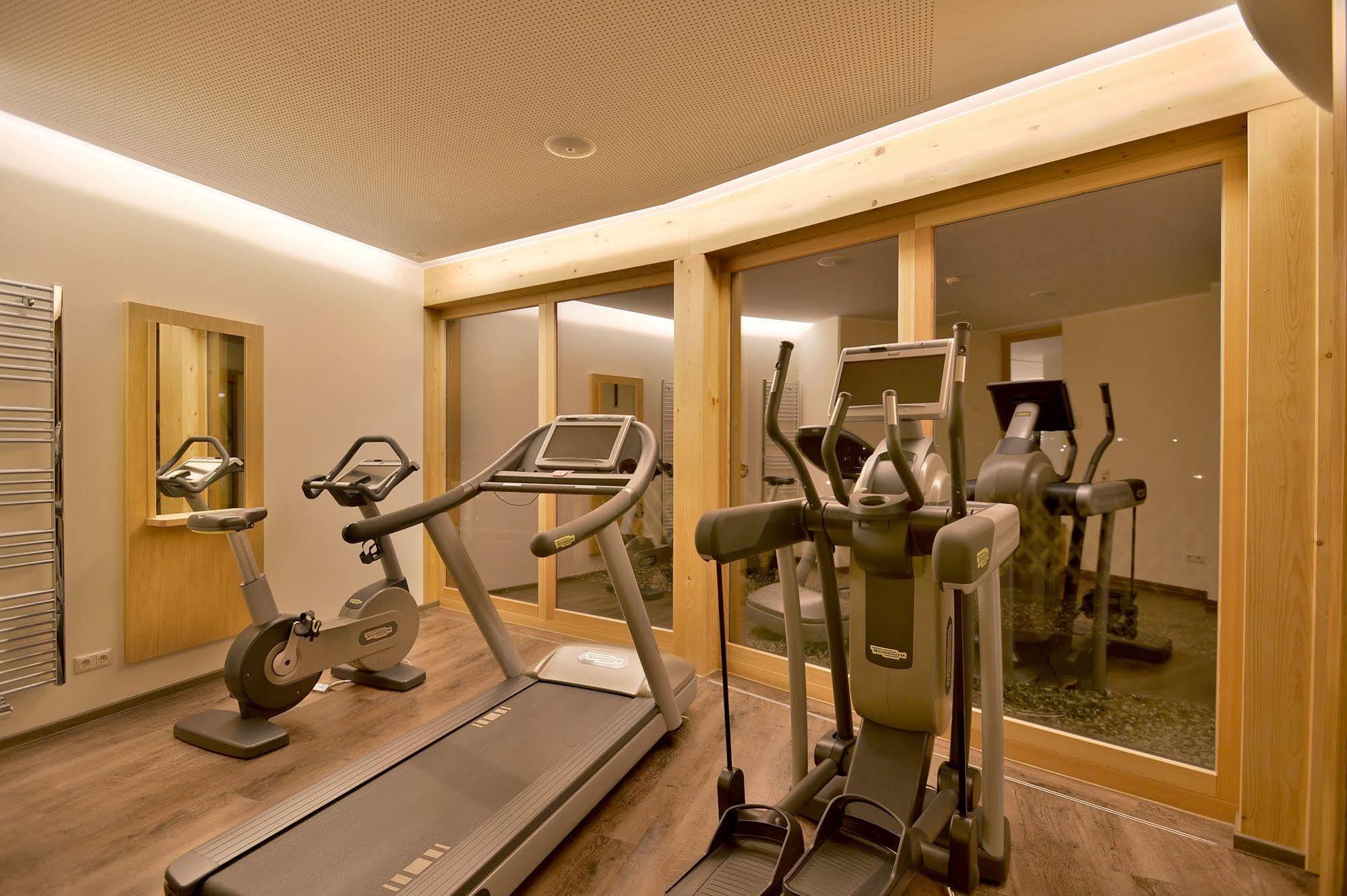 Familienhotel Christoph المو المظهر الخارجي الصورة